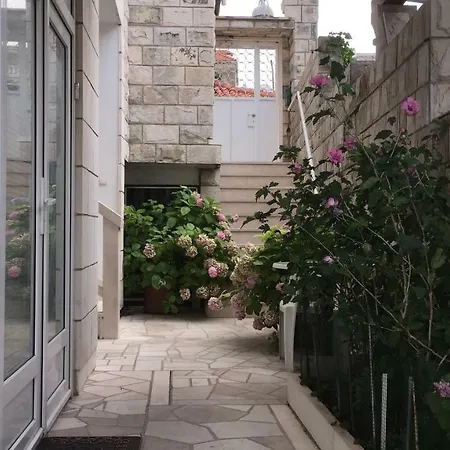 Home4 Rent * Dubrovnik